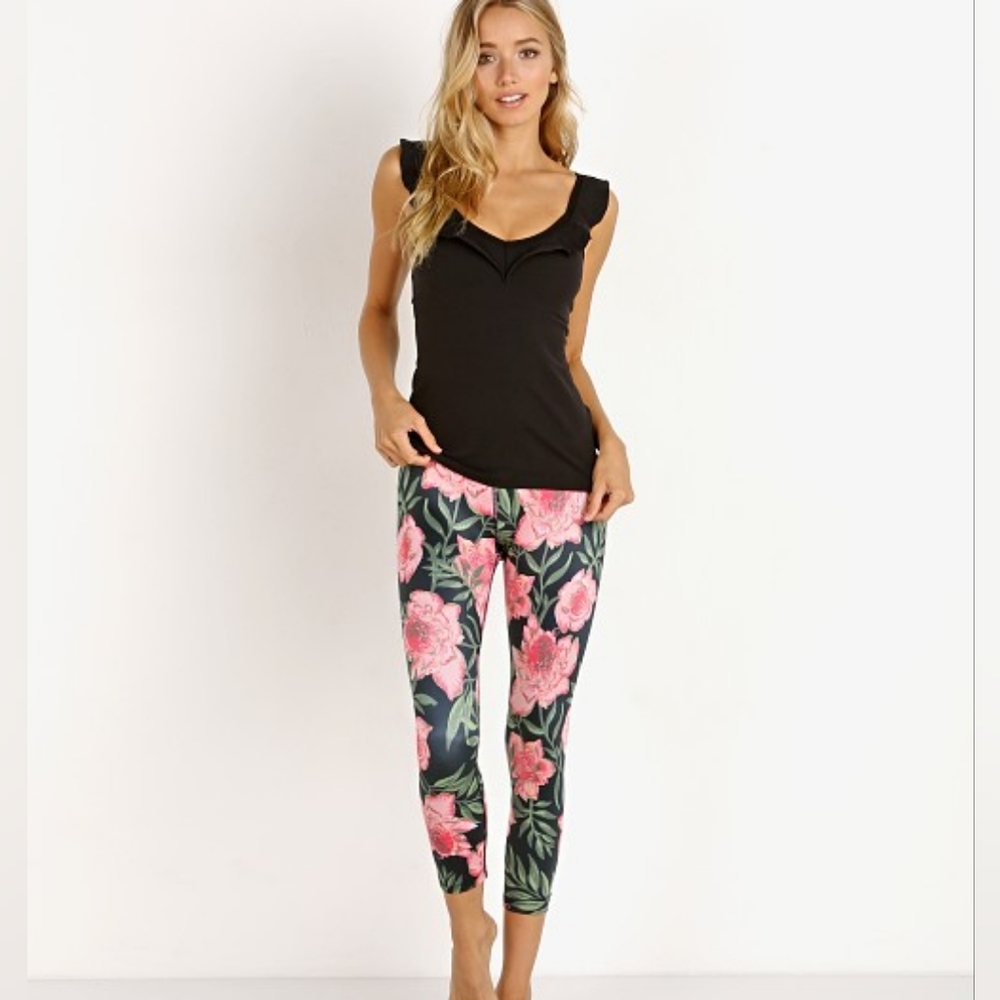 Beyond Yoga Lux Print High Waist Capri Legging Protea Vine S